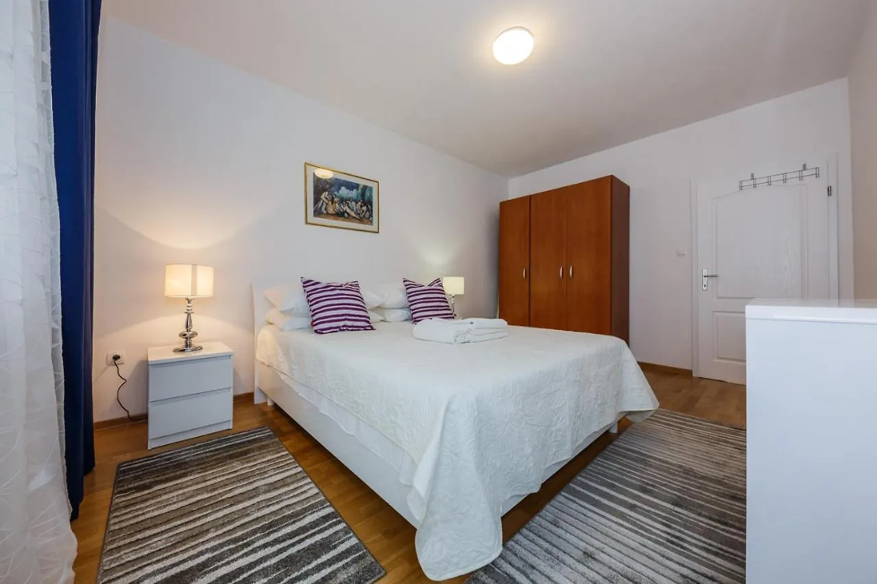 Apartament Ana Kaštela