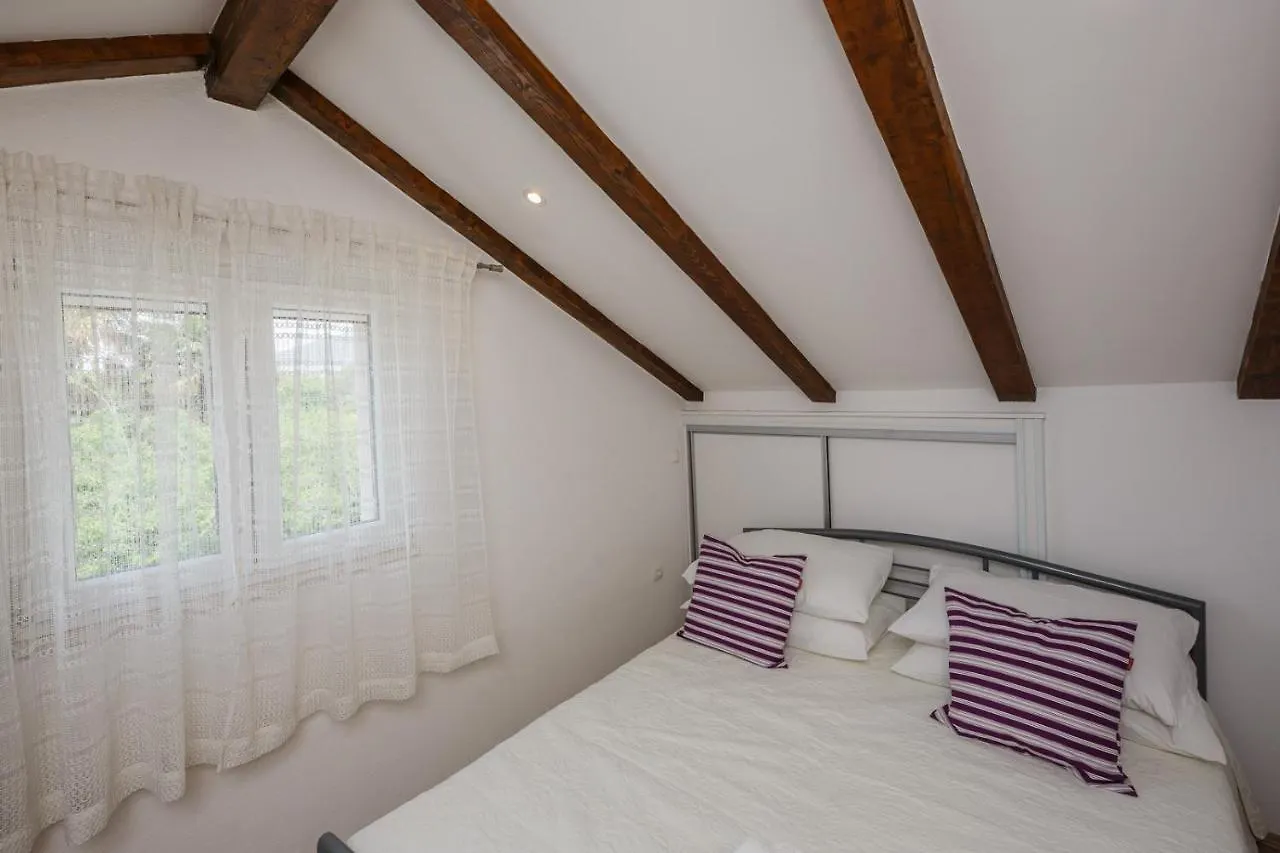 Apartament Ana Kaštela